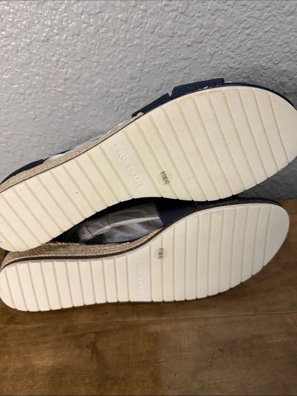 Kelly & Katie Women's Navy Crisscross Wedge Sandals size 9.5
